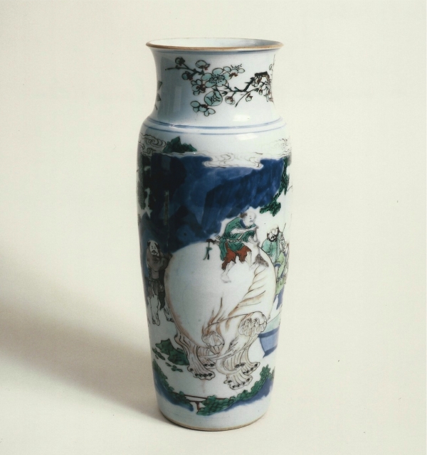 A Wucai sleeve vase of Chinese porcelain, Shunzi, 1644 - 1661